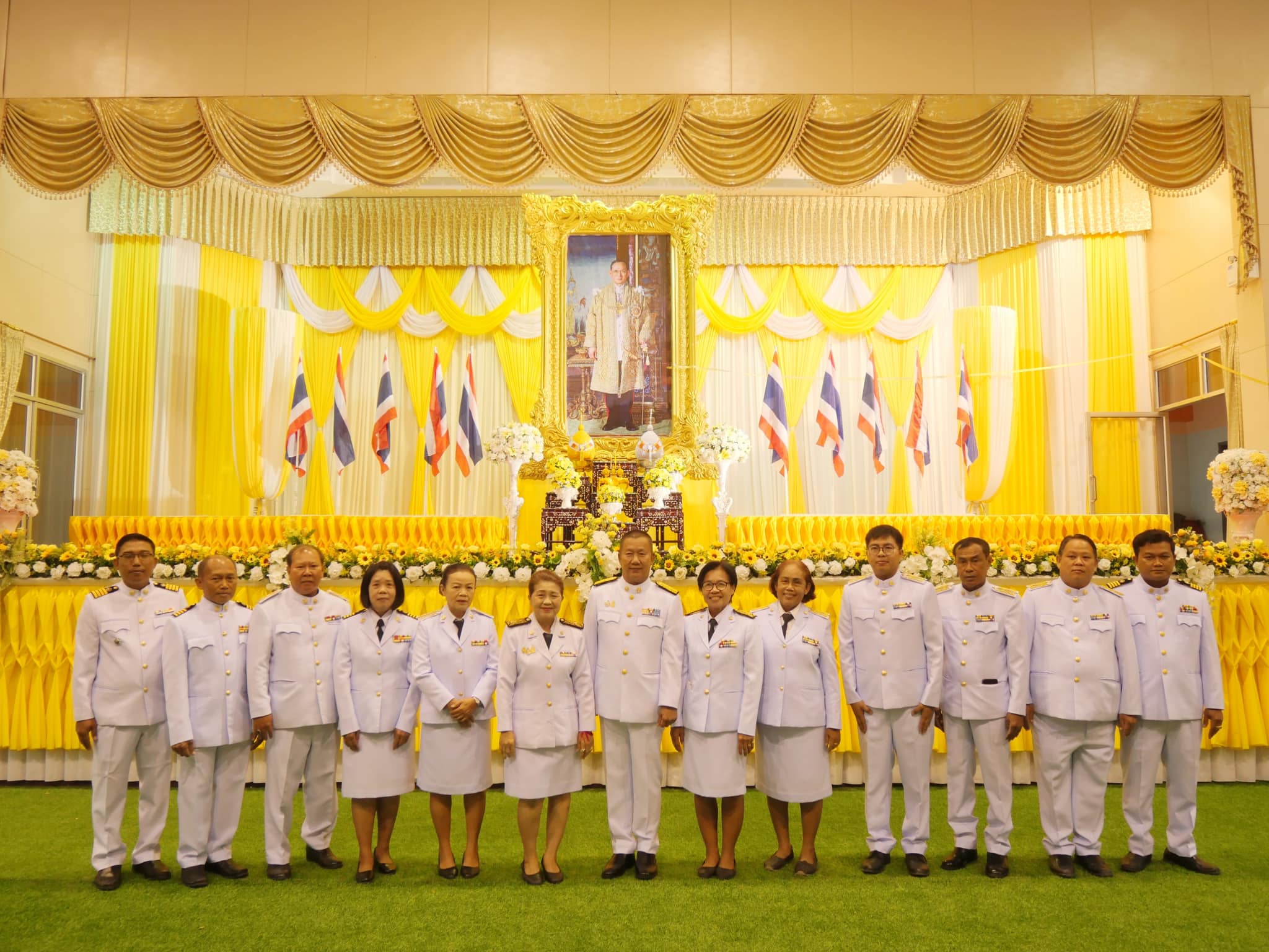 ร่วมพิธีบำเพ็ญกุศลเพื่อถวายเป็นพระราชกุศลพระบาทสมเด็จพระปรมินทรมหาภูมิพลอดุลยเดช บรมนาถบพิตร เนื่องในวันคล้ายวันเฉลิมพระชนมหพรรษาพระบาทสมเด็จพระปรมิทรมหาภูมิพลอดุลยเดช บรมนาถบพิตร วันชาติ และวันพ่อแห่งชาติ ๕ ธันวาคม ๒๕๖๖