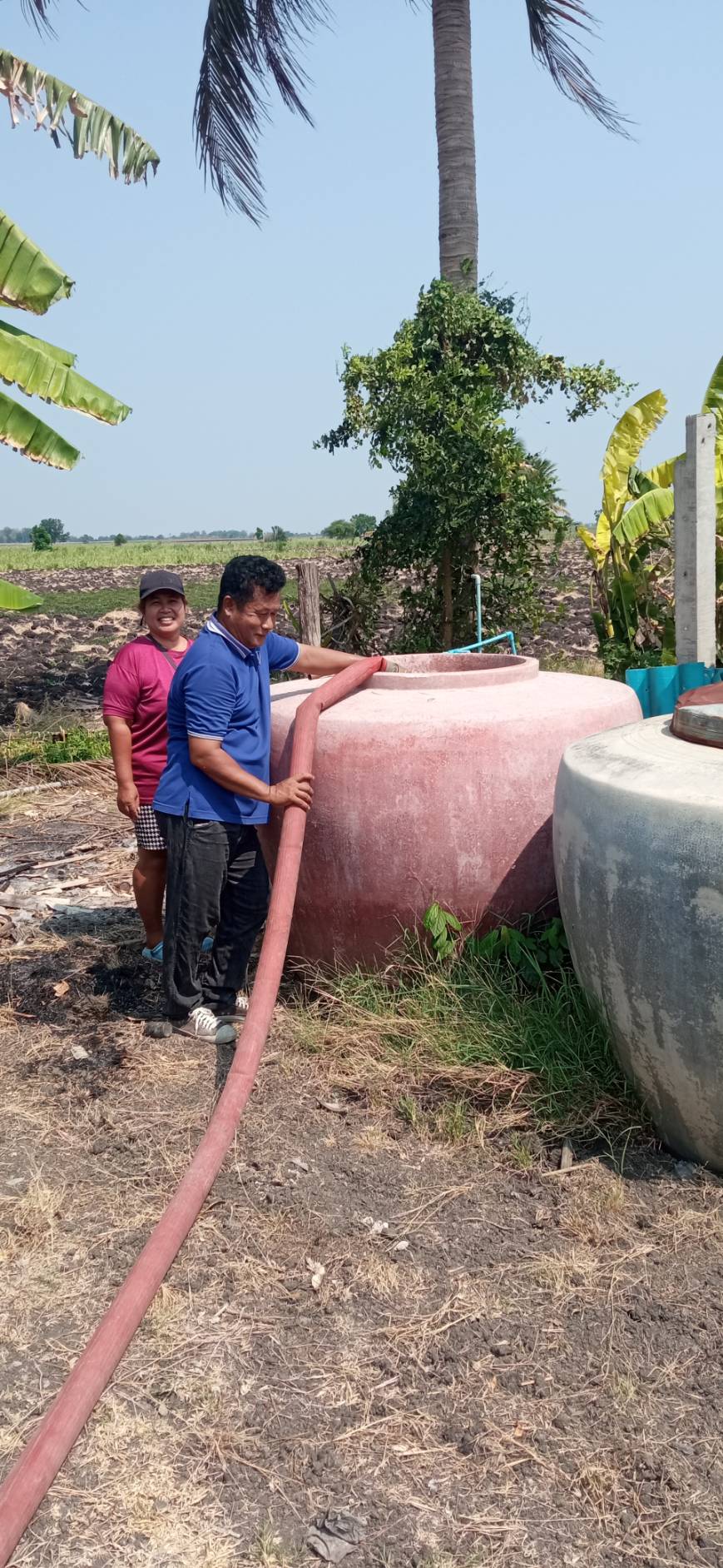 ส่งน้ำให้กับประชาชนหมู่ที่ 11 ตำบลหนองแขม อำเภอโคกสำโรง จังหวัดลพบุรี