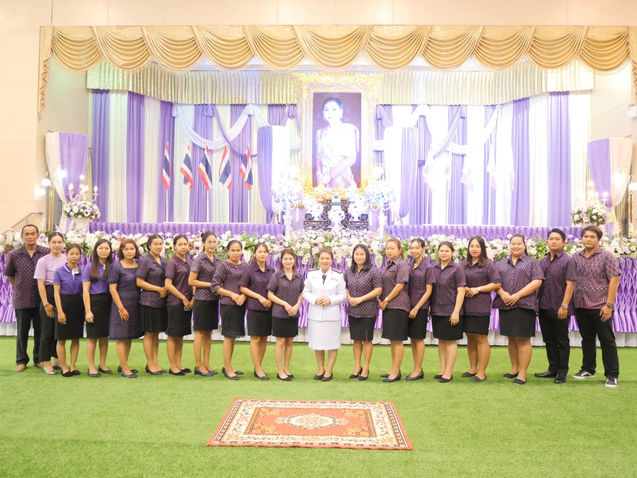 องค์การบริหารส่วนตำบลหนองแขม เข้าร่วมกิจกรรมเฉลิมพระเกียรติสมเด็จพระนางเจ้าฯ พระบรมราชินี เนื่องในโอกาสวันเฉลิมพระชนมพรรษา