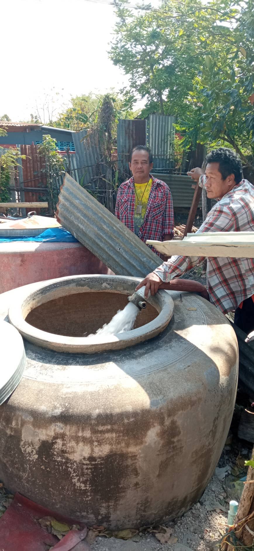 ส่งน้ำให้กับประชาชนหมู่ที่ 12 ตำบลหนองแขม อำเภอโคกสำโรง จังหวัดลพบุรี