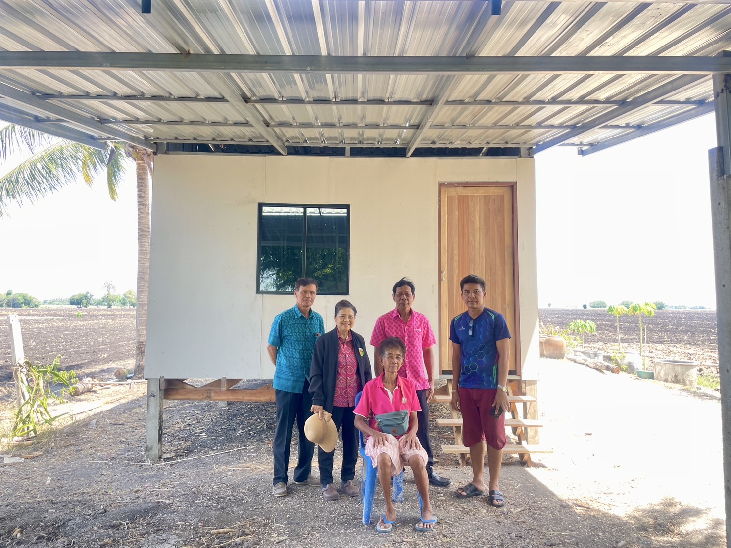 ส่งมอบบ้านคนพิการตามโครงการปรับสภาพแวดล้อมที่อยู่อาศัยสำหรับคนพิการ