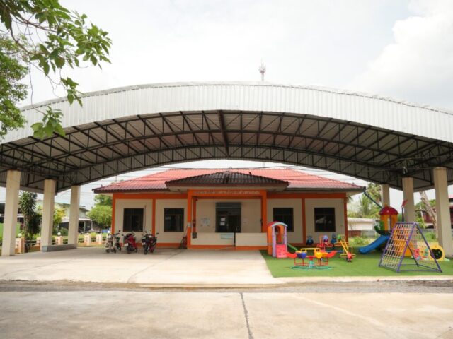 LINE_ALBUM_Big Cleaning โรงเรียน_260512_22