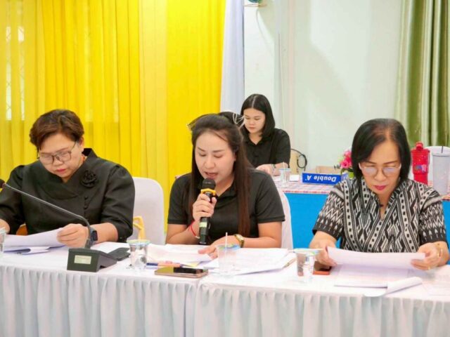 LINE_ALBUM_ประชุมสปสช_260710_15_15