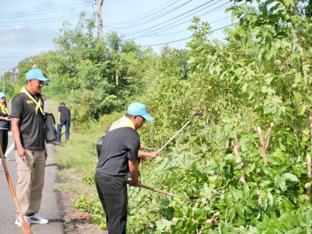 LINE_ALBUM_Big cleaning วัดท่าม่วง_260921_15