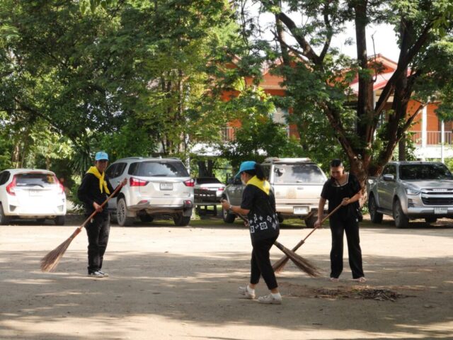 LINE_ALBUM_Big cleaning วัดท่าม่วง_260921_22