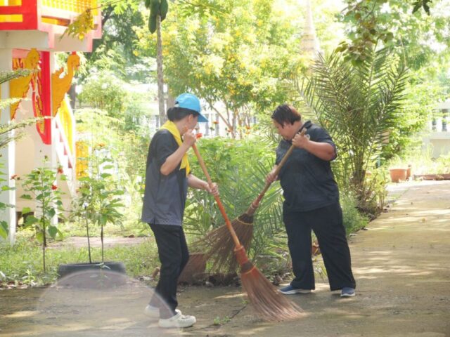 LINE_ALBUM_Big cleaning วัดท่าม่วง_260921_31